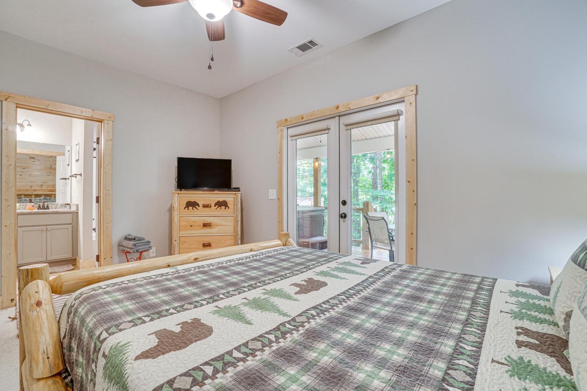Вилла Stunning Helen Getaway With Hot Tub And Ev Charger! Экстерьер фото